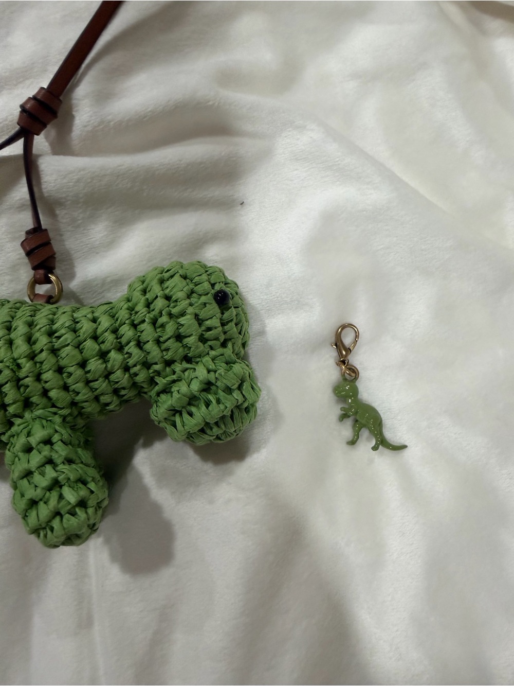 Coach dino π¦ Keychain Wristlet - Picture 2 of 4